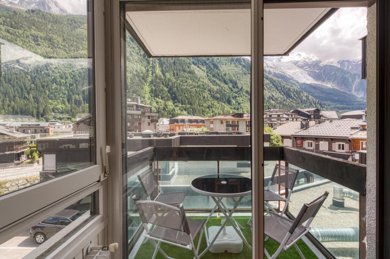 Ferienwohnung Le Petit Balcon Avec Vue Sur Le Mont-Blanc 2 Etoiles Chamonix Exterior foto